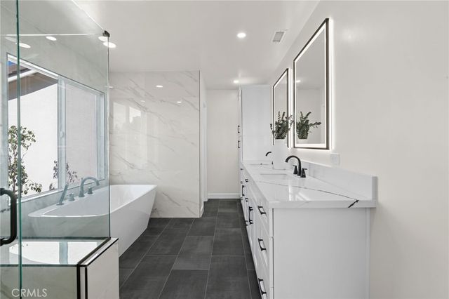 214 Lamar Drive, Claremont, CA 91711