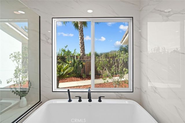 214 Lamar Drive, Claremont, CA 91711