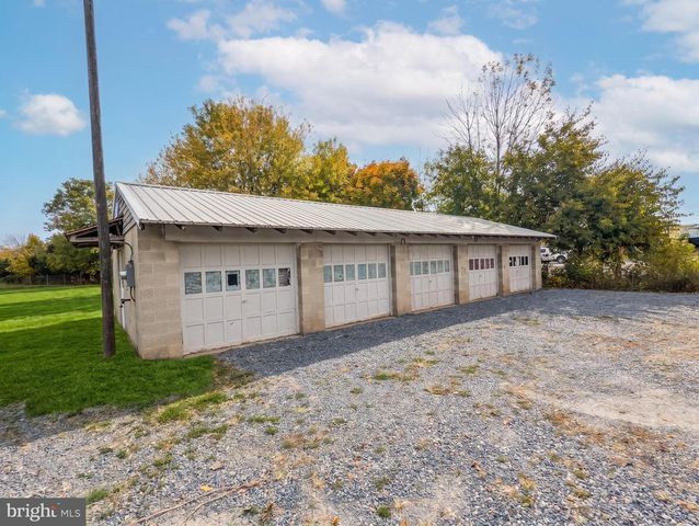 3754 BALTIMORE, Littlestown, PA 17340