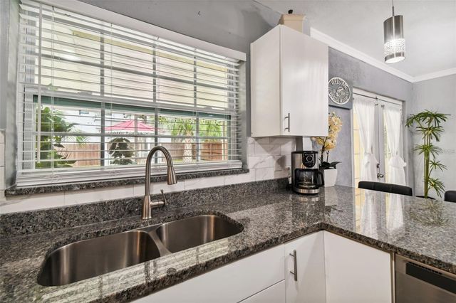 3915 N RIDGE AVENUE, Tampa, FL 33603