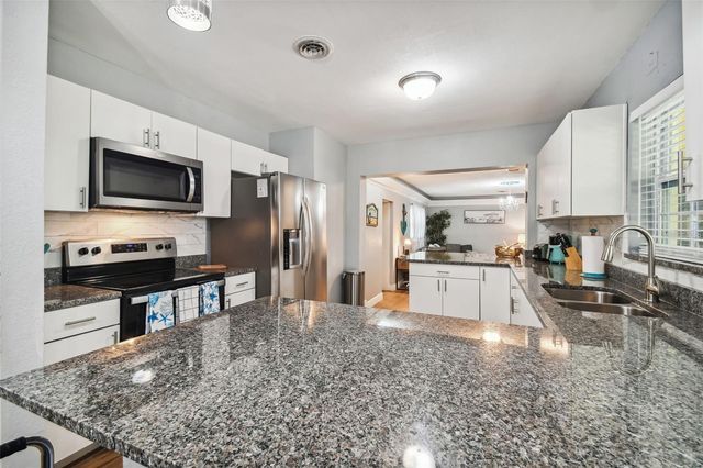 3915 N RIDGE AVENUE, Tampa, FL 33603