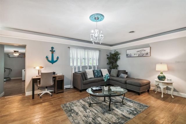 3915 N RIDGE AVENUE, Tampa, FL 33603