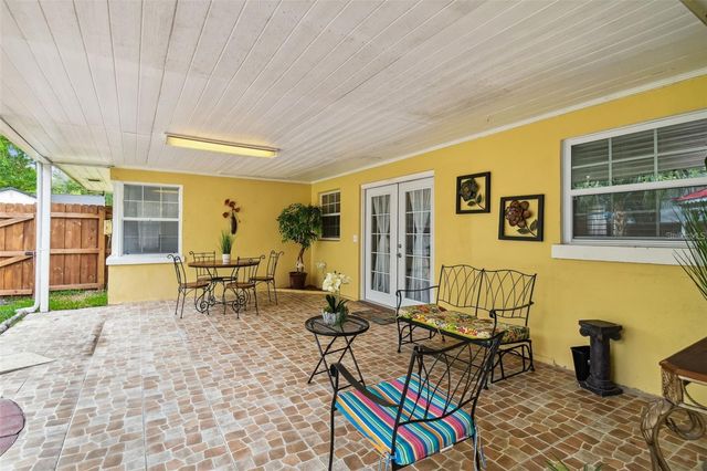 3915 N RIDGE AVENUE, Tampa, FL 33603