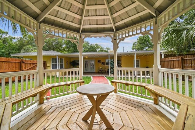 3915 N RIDGE AVENUE, Tampa, FL 33603