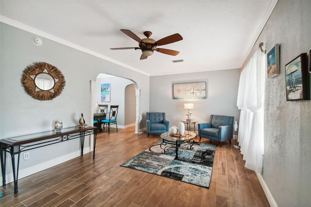 3915 N RIDGE AVENUE, Tampa, FL 33603