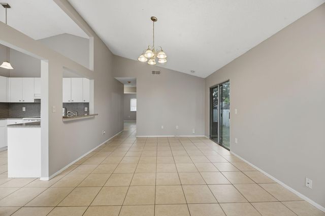 8666 SW 14th Street, Pembroke Pines, FL 33025