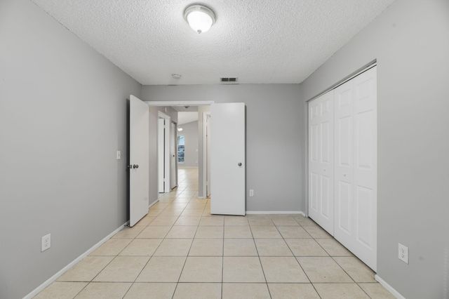 8666 SW 14th Street, Pembroke Pines, FL 33025