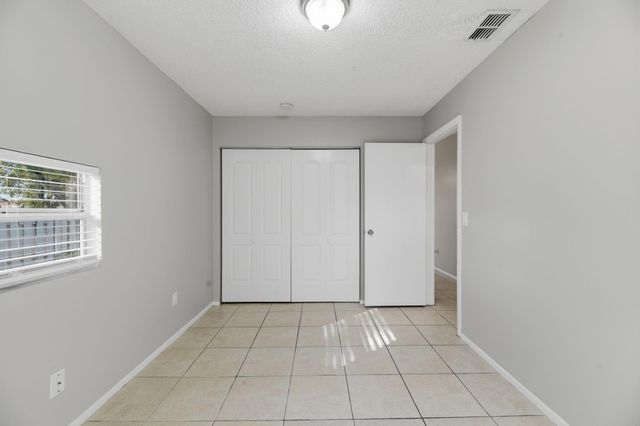 8666 SW 14th Street, Pembroke Pines, FL 33025