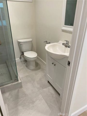 900 E Garfield Avenue C, Glendale, CA 91205
