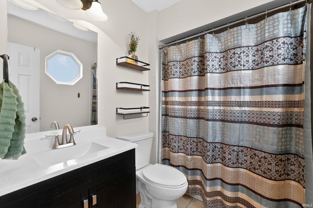 4837 Selkirk Drive, South Bend, IN 46614