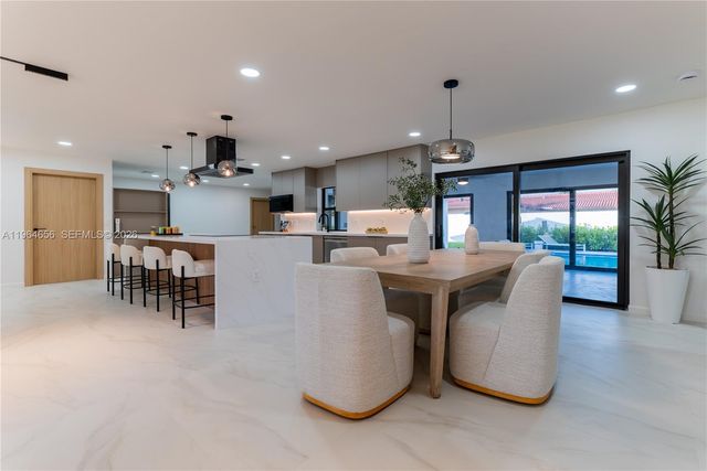 2415 NE 35th Drive, Fort Lauderdale, FL 33308