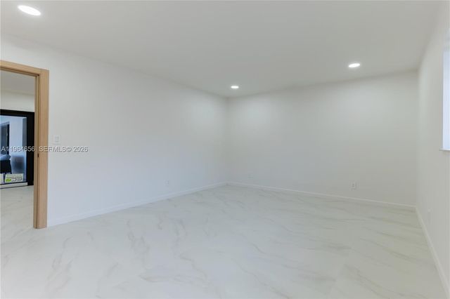 2415 NE 35th Drive, Fort Lauderdale, FL 33308