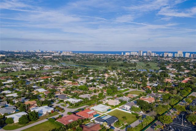 2415 NE 35th Drive, Fort Lauderdale, FL 33308