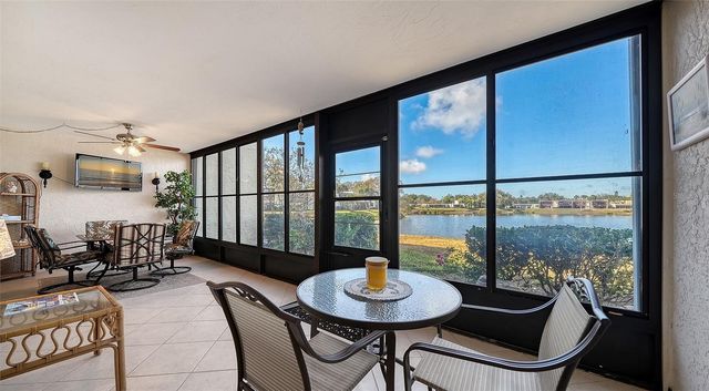 214 LAKEWOOD DRIVE 214, Bradenton, FL 34210