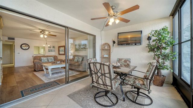 214 LAKEWOOD DRIVE 214, Bradenton, FL 34210