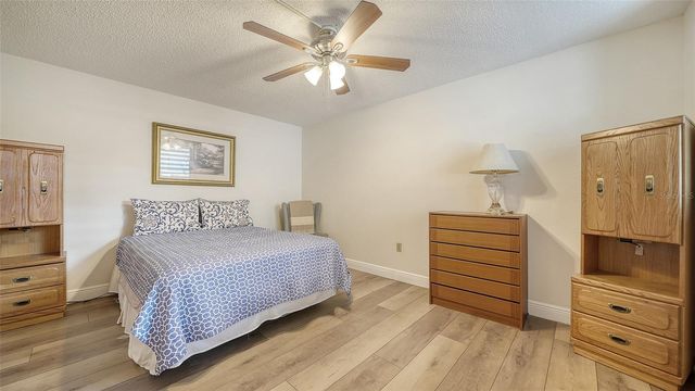 214 LAKEWOOD DRIVE 214, Bradenton, FL 34210