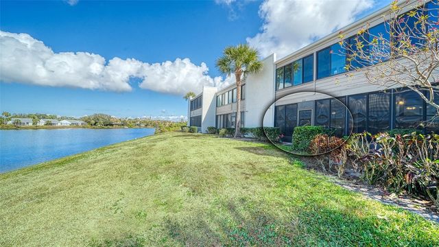 214 LAKEWOOD DRIVE 214, Bradenton, FL 34210