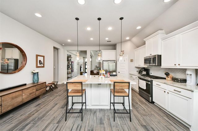 2206 Forest Trace Lane, Manvel, TX 77578