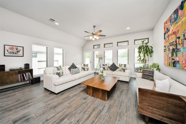 2206 Forest Trace Lane, Manvel, TX 77578