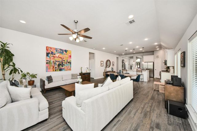 2206 Forest Trace Lane, Manvel, TX 77578
