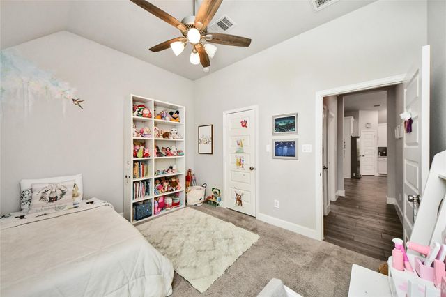 2206 Forest Trace Lane, Manvel, TX 77578