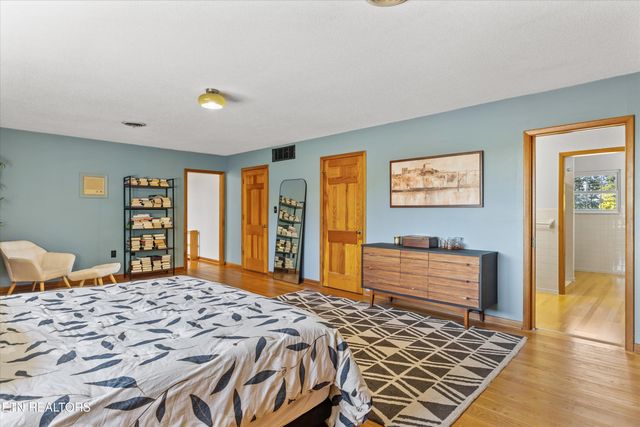 201 Highland Circle, Lenoir City, TN 37772