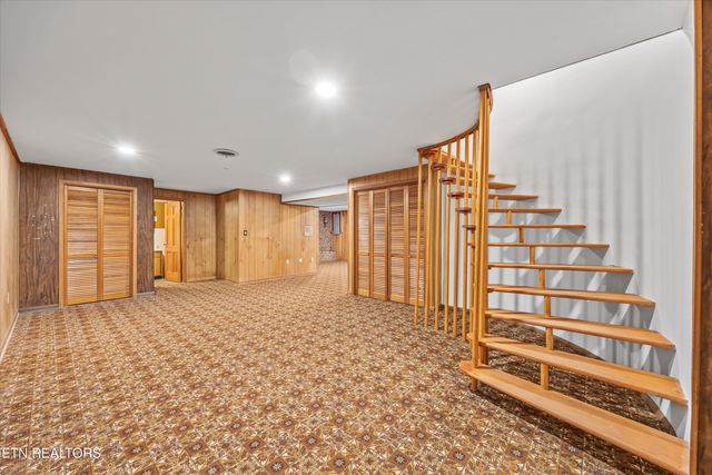 201 Highland Circle, Lenoir City, TN 37772