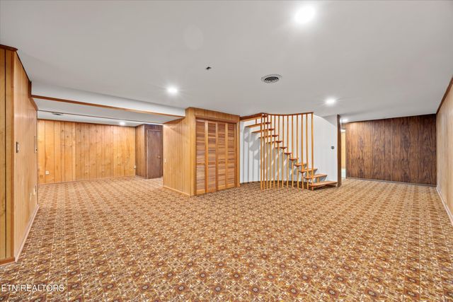 201 Highland Circle, Lenoir City, TN 37772
