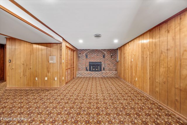201 Highland Circle, Lenoir City, TN 37772