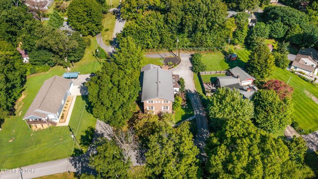 201 Highland Circle, Lenoir City, TN 37772