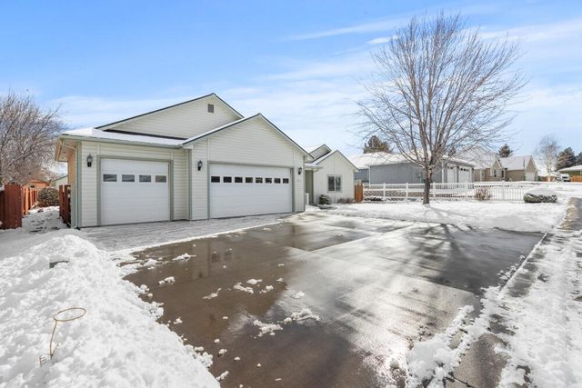 4253 Mels Place, Klamath Falls, OR 97603