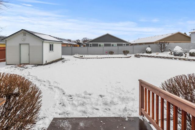 4253 Mels Place, Klamath Falls, OR 97603