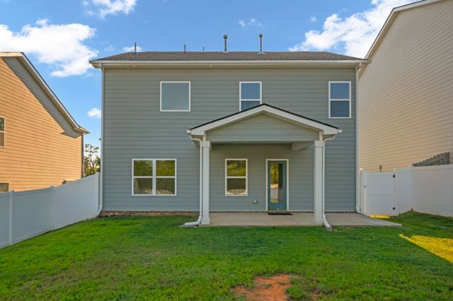 113 Sunny Way, Burns, TN 37029