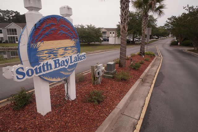 8861 Barkwood Dr Apt D, Surfside Beach, SC 29575
