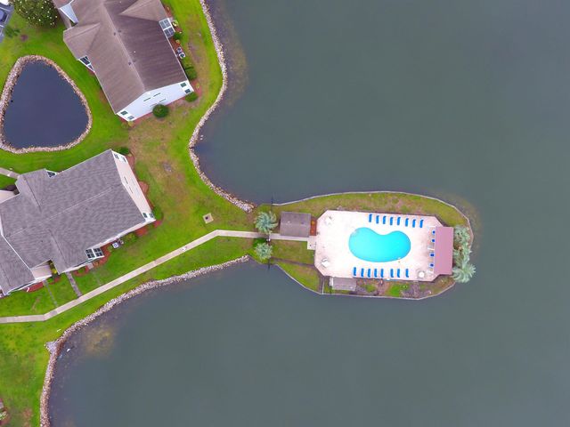 8861 Barkwood Dr Apt D, Surfside Beach, SC 29575