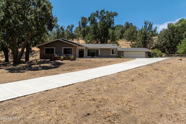 26780 Columbia Way, Tehachapi, CA 93561