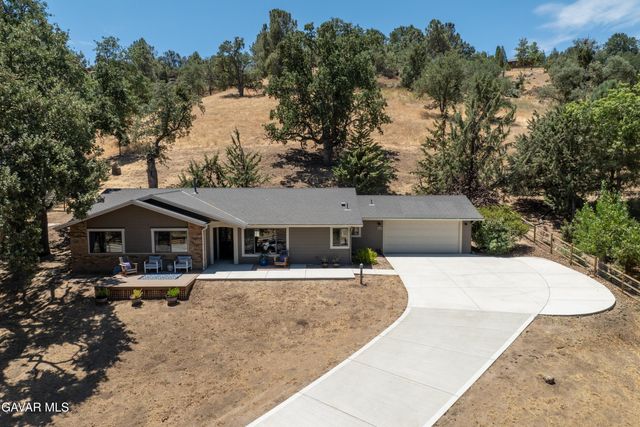 26780 Columbia Way, Tehachapi, CA 93561