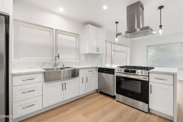 3609 4th Avenue, Los Angeles, CA 90018