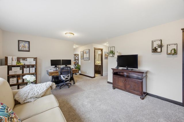 1102 6th Avenue NE, Dilworth, MN 56529