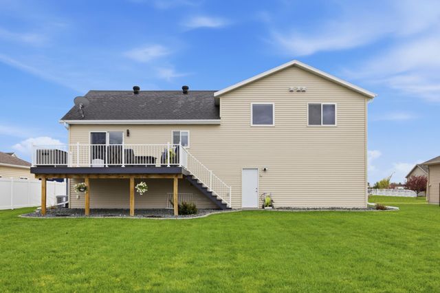 1102 6th Avenue NE, Dilworth, MN 56529
