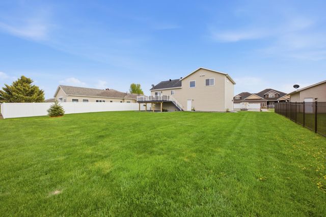 1102 6th Avenue NE, Dilworth, MN 56529