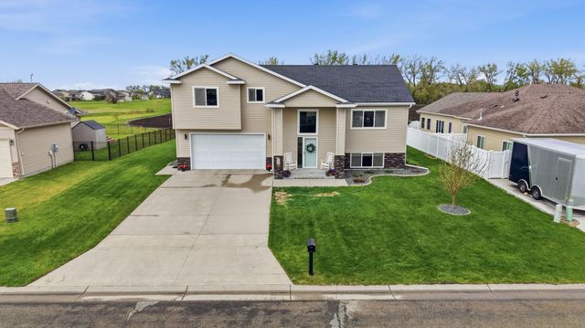 1102 6th Avenue NE, Dilworth, MN 56529