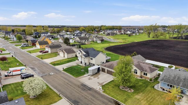 1102 6th Avenue NE, Dilworth, MN 56529