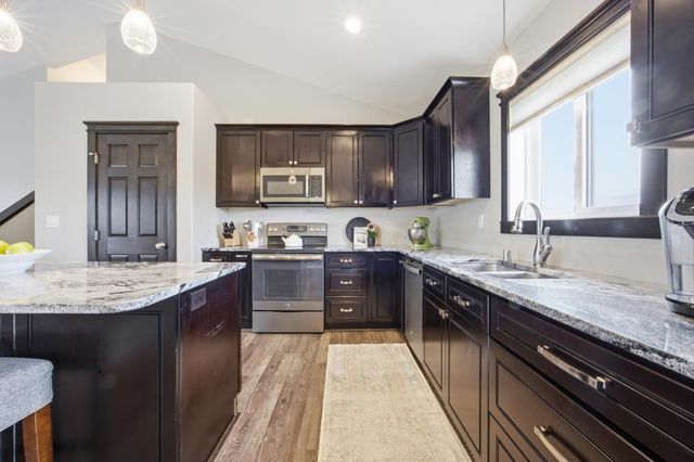 1102 6th Avenue NE, Dilworth, MN 56529