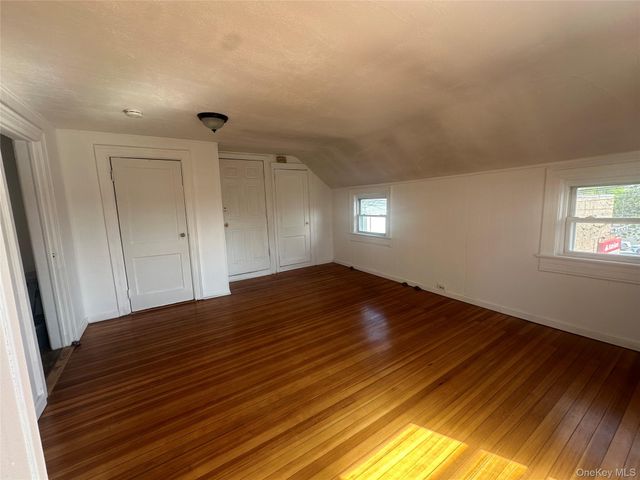 6 Florence Avenue, Syosset, NY 11791