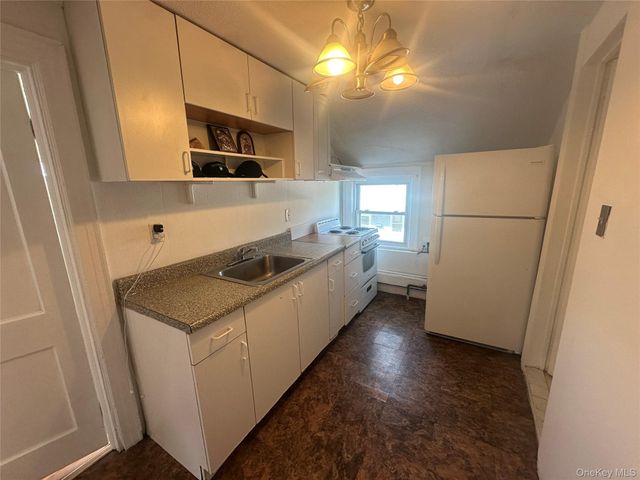 6 Florence Avenue, Syosset, NY 11791