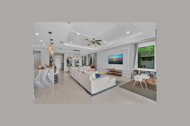 12143 S BAYPOINT Circle, Parkland, FL 33076