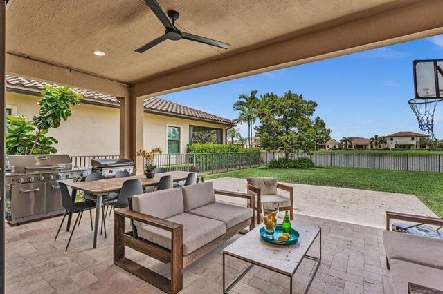 12143 S BAYPOINT Circle, Parkland, FL 33076