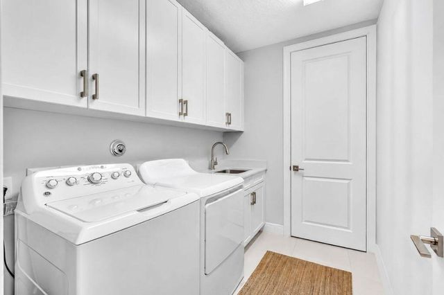 12143 S BAYPOINT Circle, Parkland, FL 33076