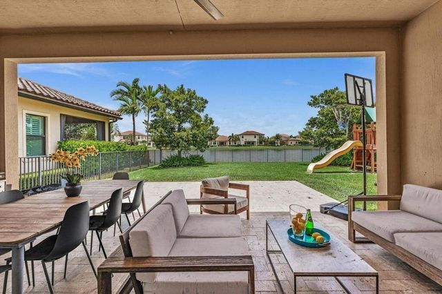12143 S BAYPOINT Circle, Parkland, FL 33076